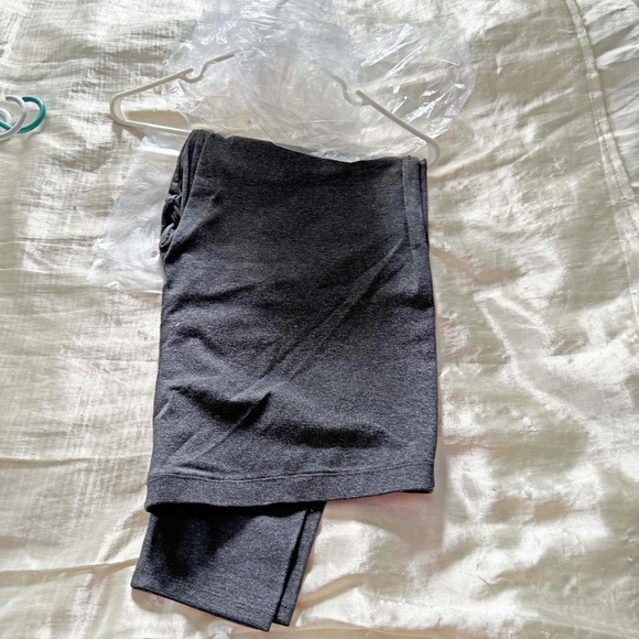LEGGINGS, FLAT WAISTBAND, ASH GREY, SIZE 4X, PULL ON, COTTON/ELASTANE/SPANDEX, - Picture 1 of 3